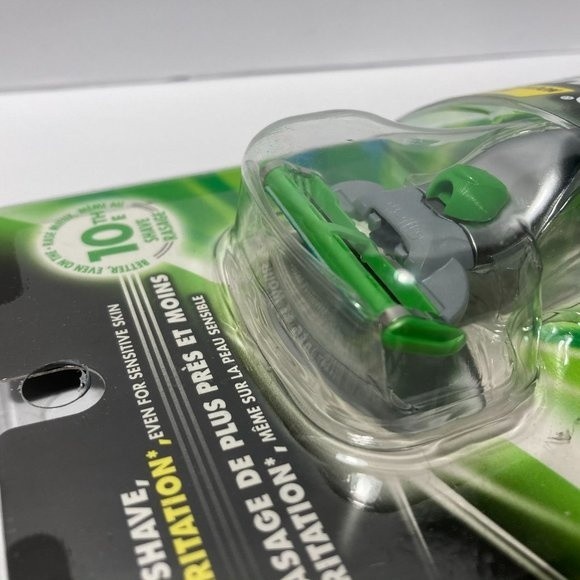 Gillette Mach 3 Sensitive Men's Razor - Picture 12 of 13